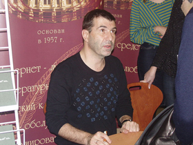 Евгений Гришковец на презентации книги «Асфальт» (апрель 2008)